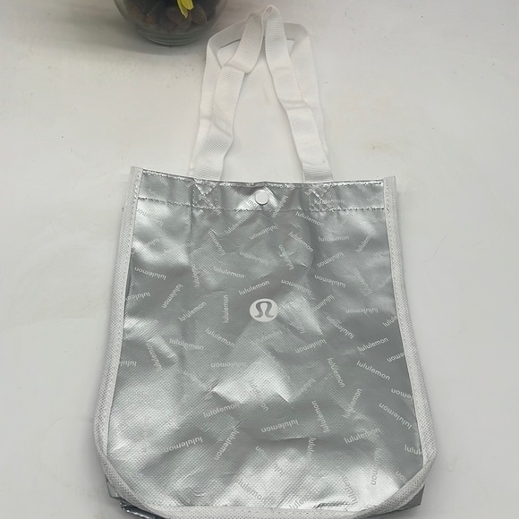 Lululemon 2016 limited edition reusable tote bag small - Picture 1 of 8